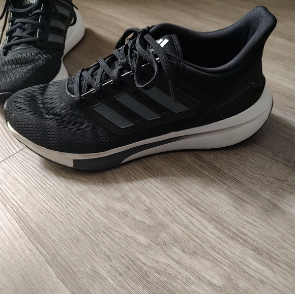 Adidas Men's Black Athletic Sneakers - Picture 5 of 7